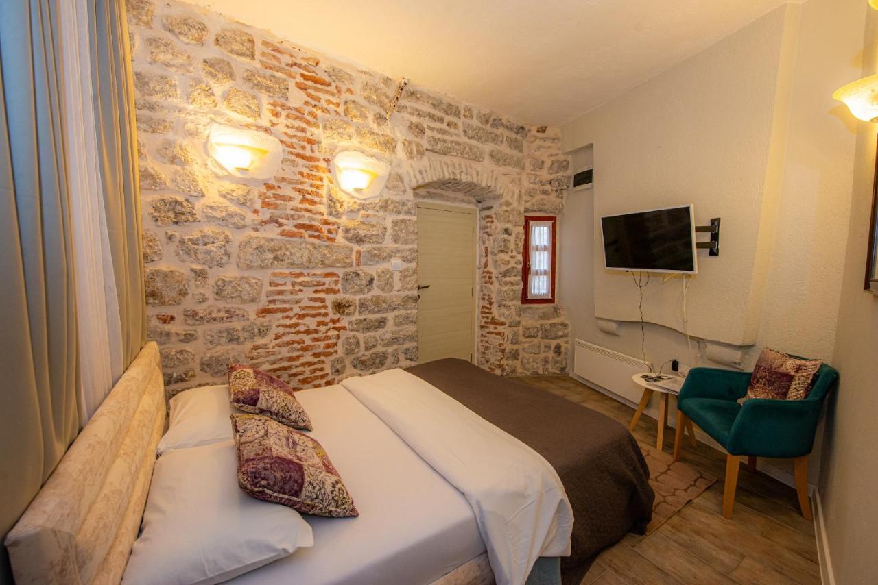 Antika Guesthouse Kotor Eksteriør bilde