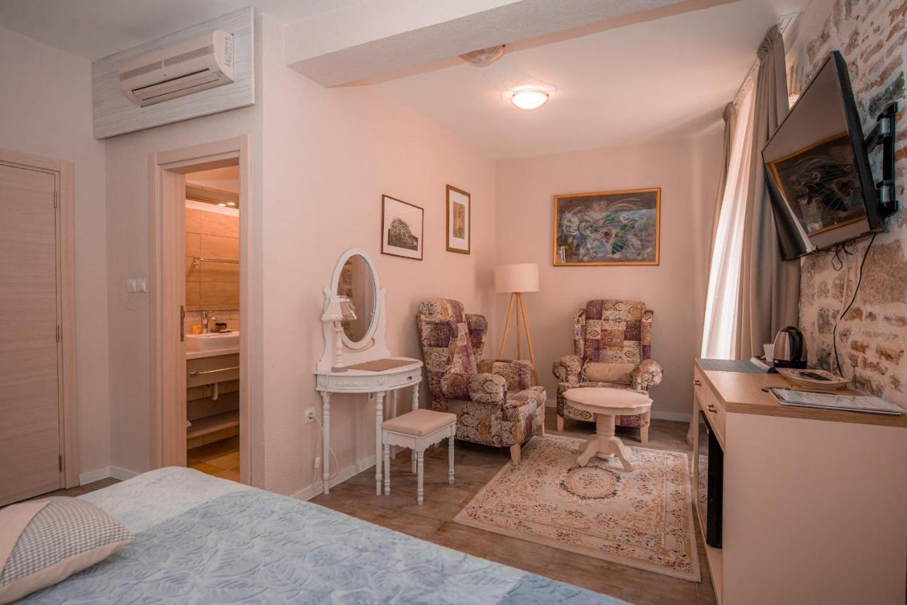 Antika Guesthouse Kotor Eksteriør bilde