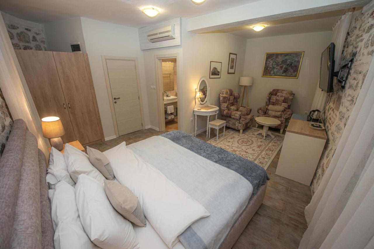 Antika Guesthouse Kotor Eksteriør bilde